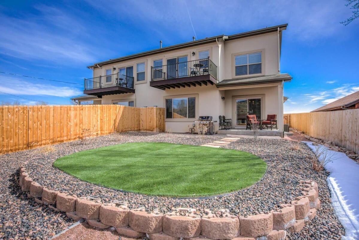 4bd Pikes Peak Views Minutes To Hiking & Dining *