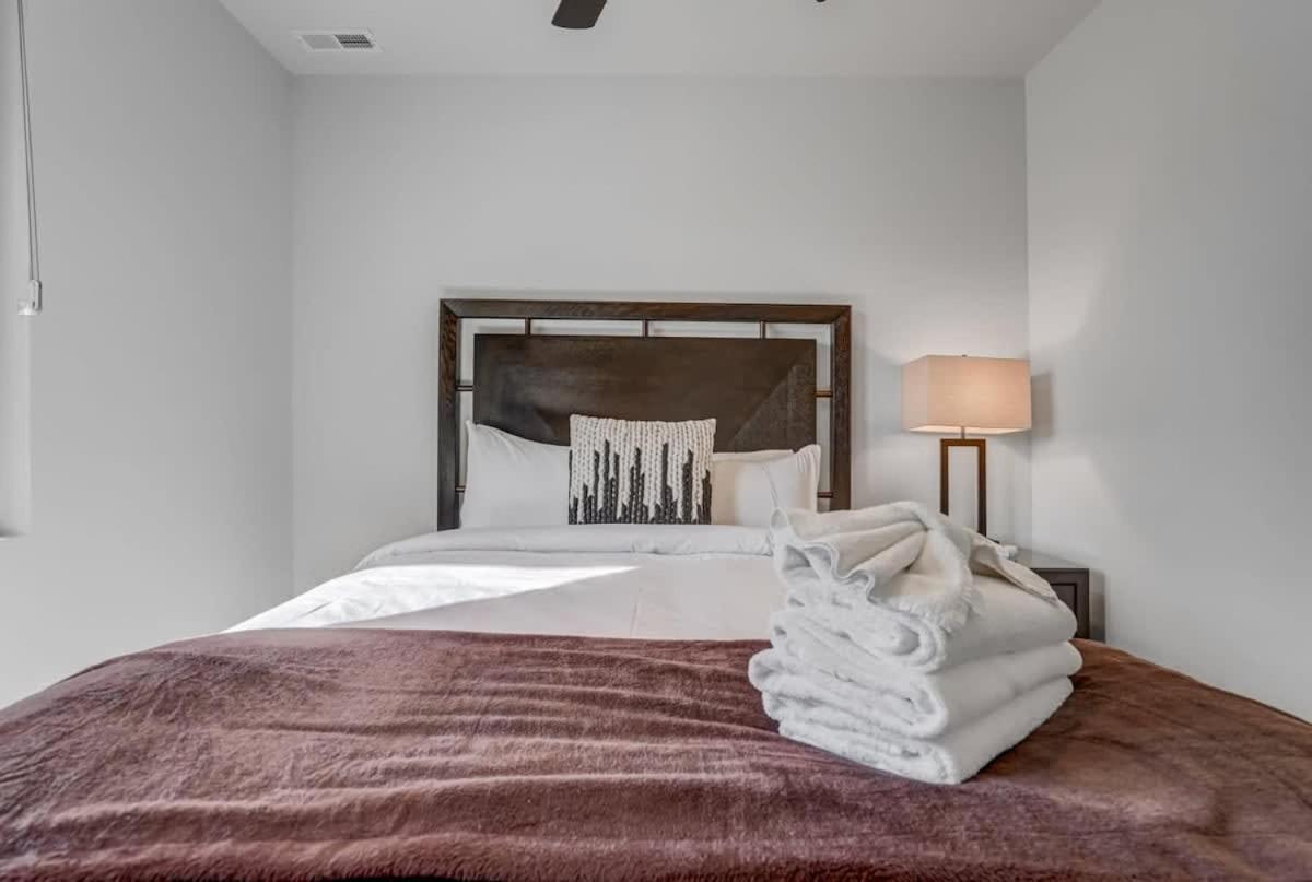 4bd Beautiful Rooftop Mountain Views New Townhome