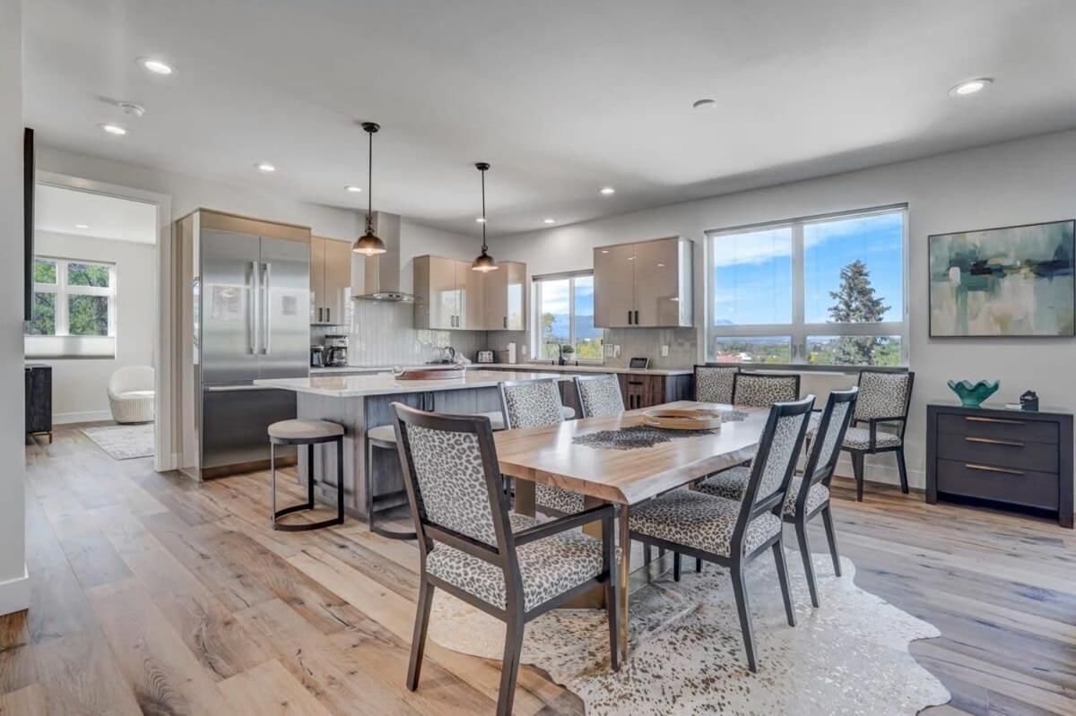 4bd Beautiful Rooftop Mountain Views New Townhome Holiday home Colorado Springs