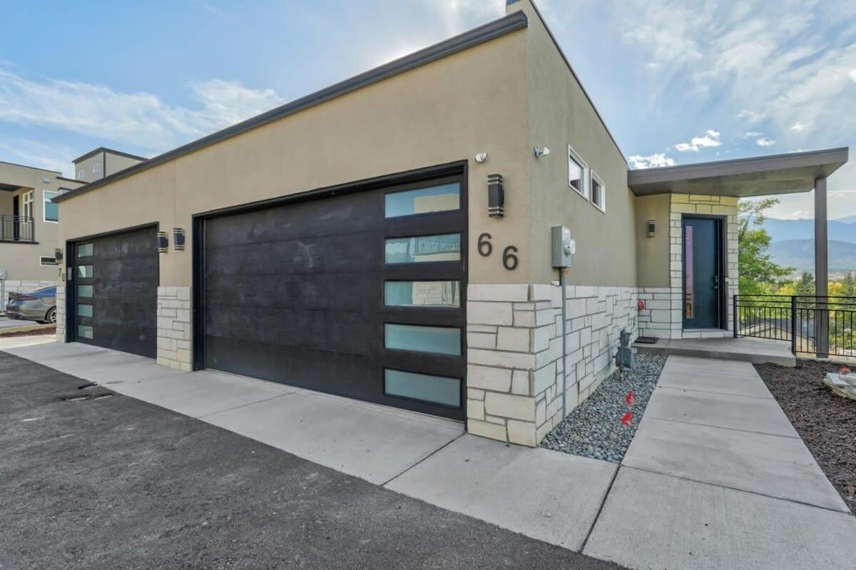 4bd Beautiful Rooftop Mountain Views New Townhome Holiday home Colorado Springs
