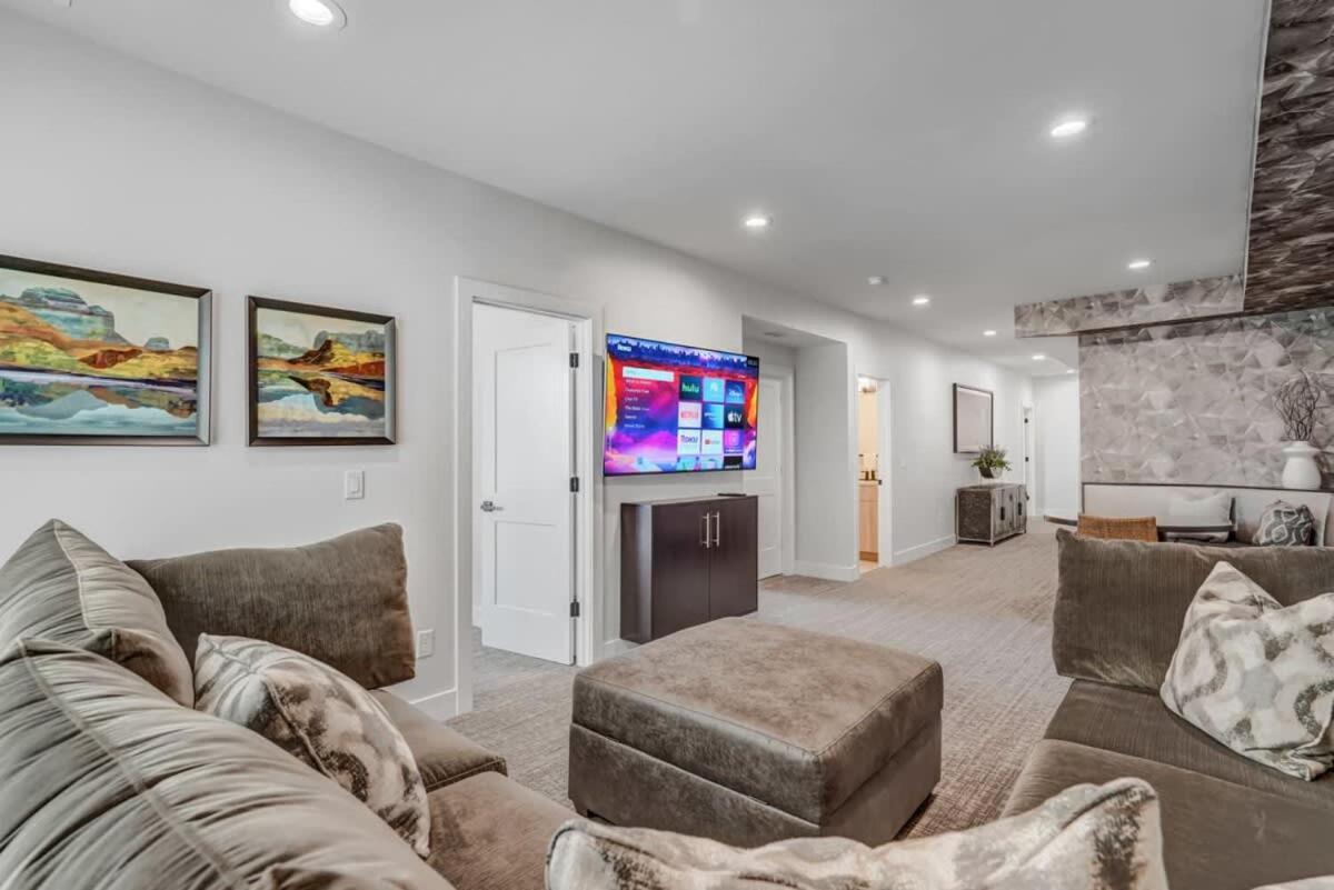 4bd Beautiful Rooftop Mountain Views New Townhome Colorado Springs