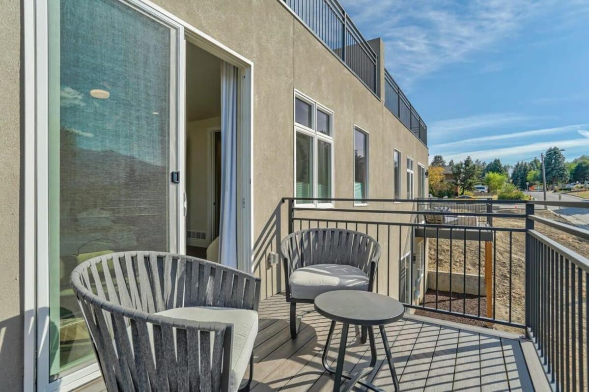 4bd Beautiful Rooftop Mountain Views New Townhome * Colorado Springs