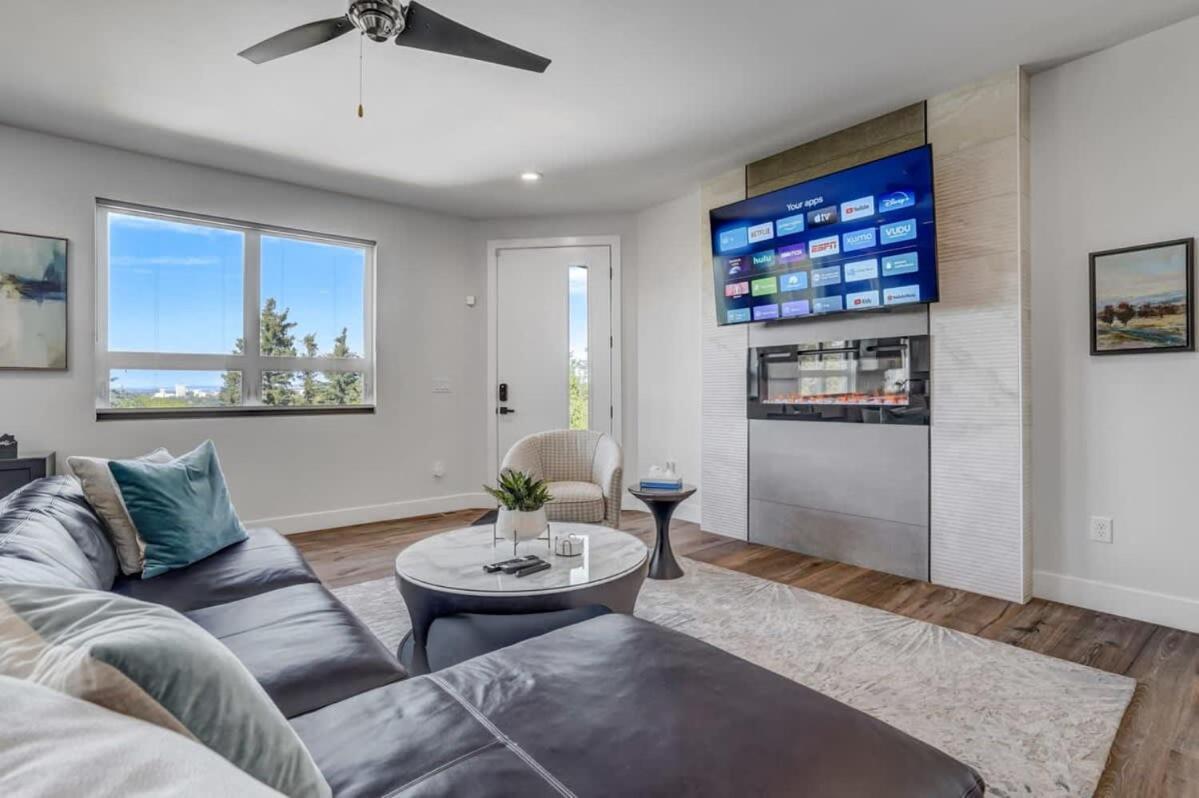 4bd Beautiful Rooftop Mountain Views New Townhome