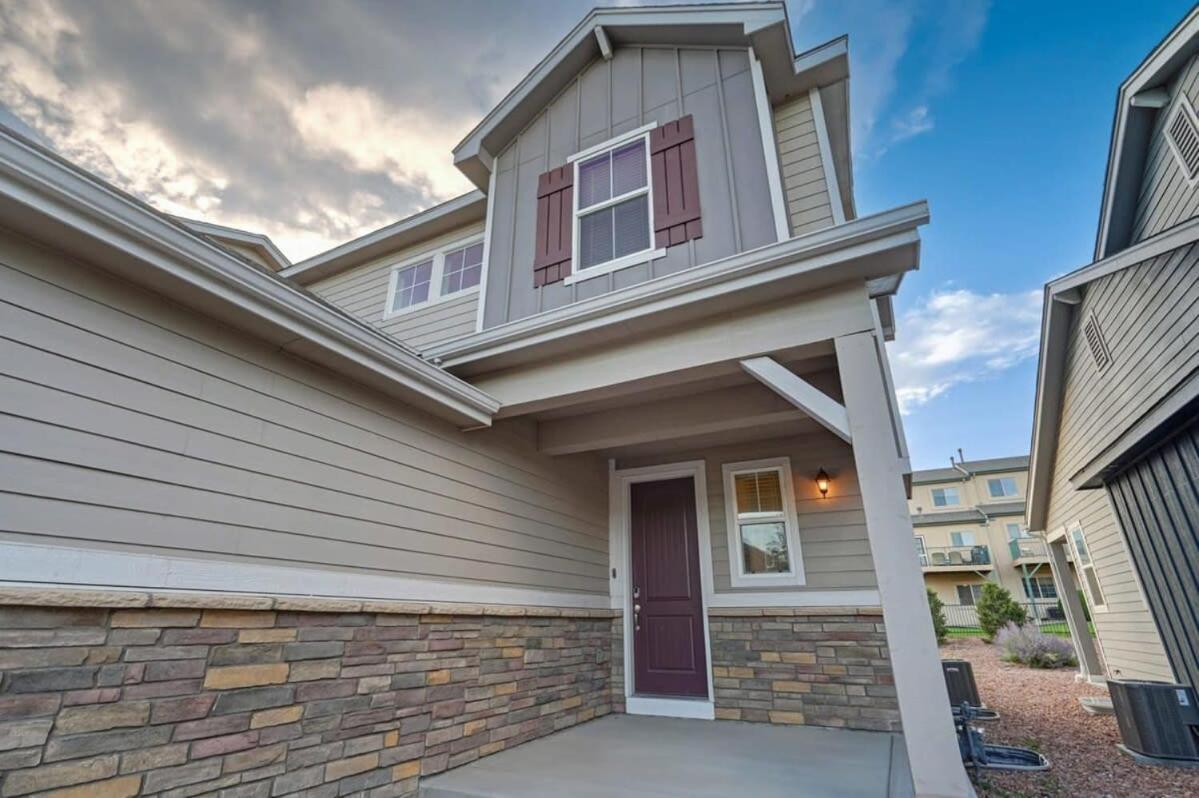 Holiday home 3br Luxury Townhome W Ac In Location *