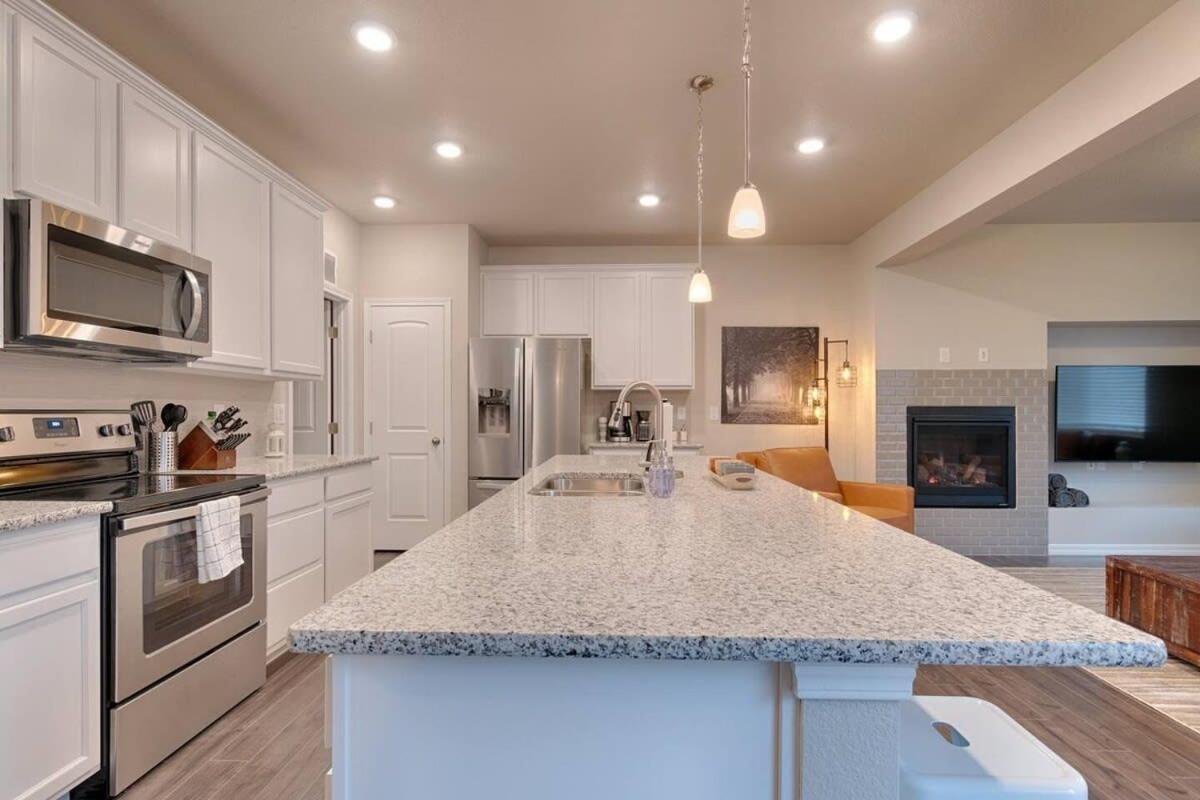 3br Luxury Townhome W Ac In Location Colorado Springs