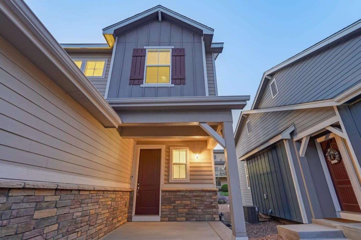 3br Luxury Townhome W Ac In Location Holiday home Colorado Springs