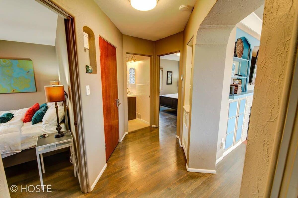 Holiday home 3bd Downtown Modern W Hot Tub & Grill *