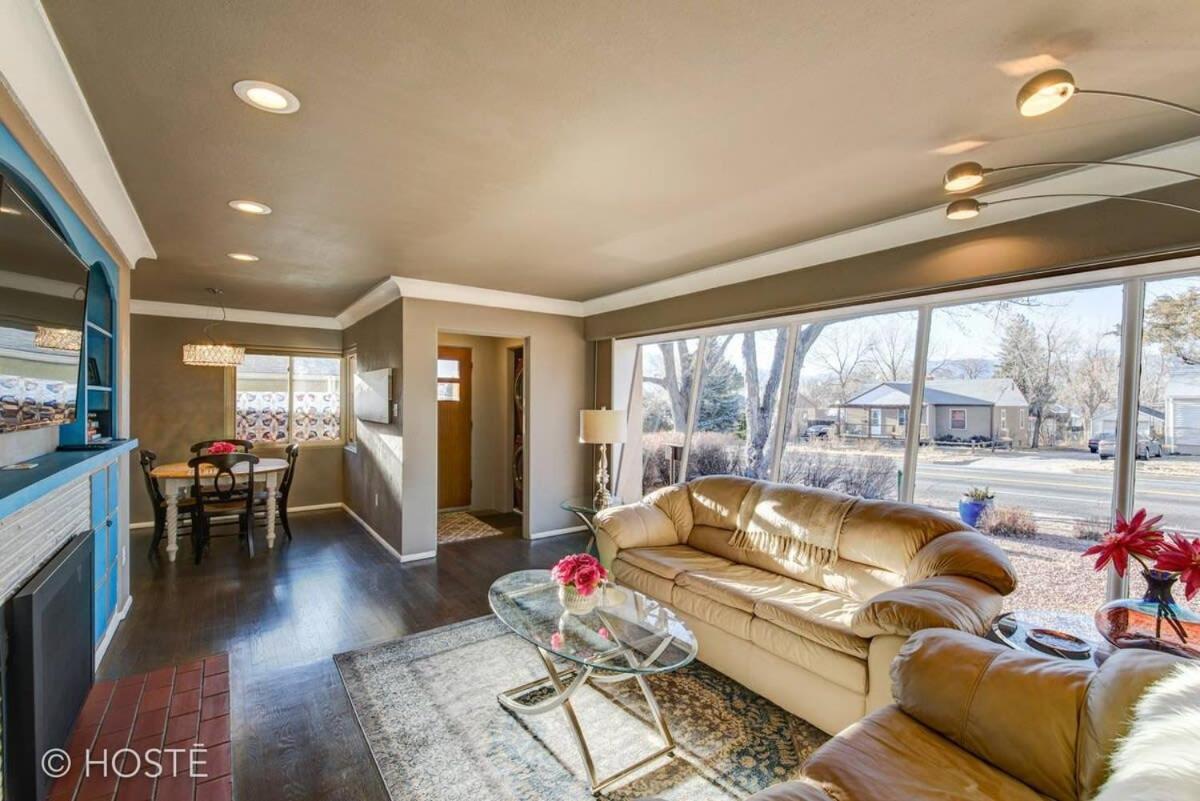 3bd Downtown Modern W Hot Tub & Grill Holiday home