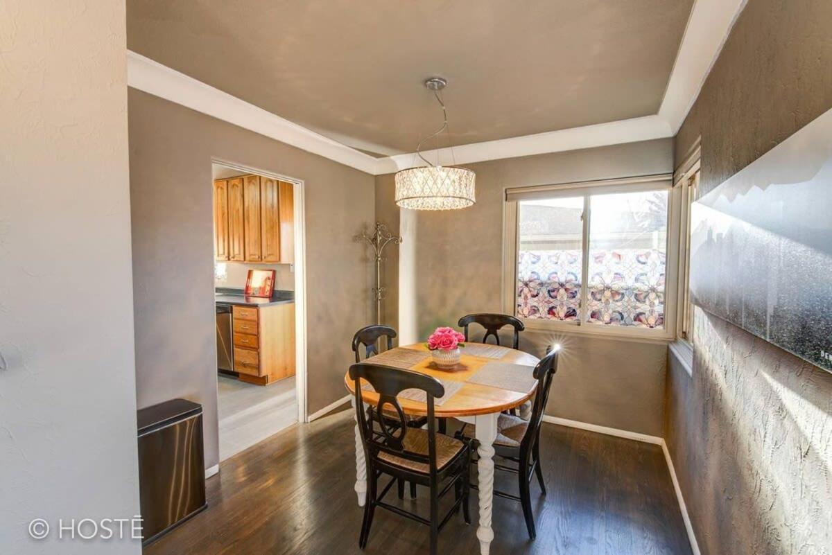 3bd Downtown Modern W Hot Tub & Grill *