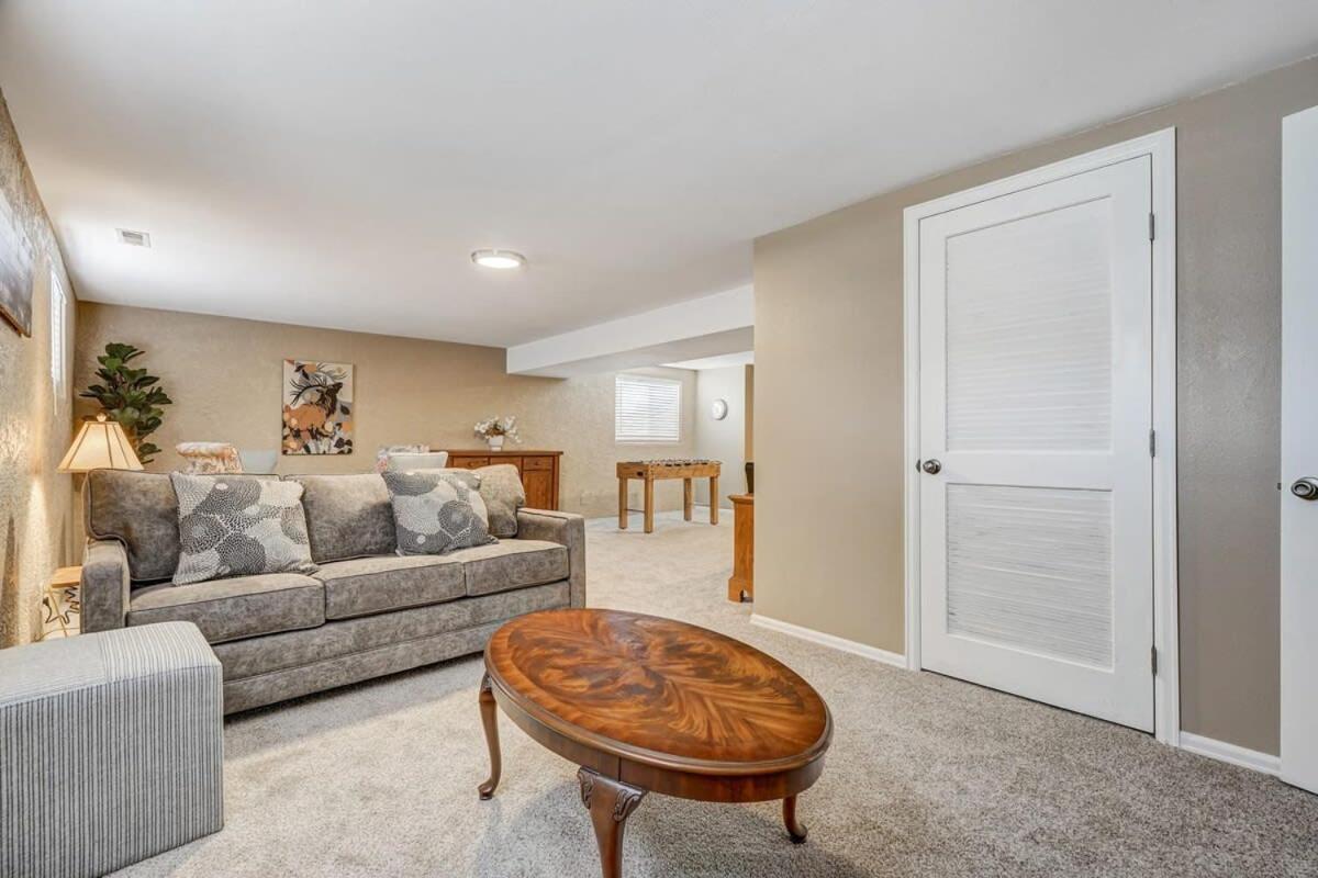 3bd Cheyenne Mountain W Hot Tub & Grill *