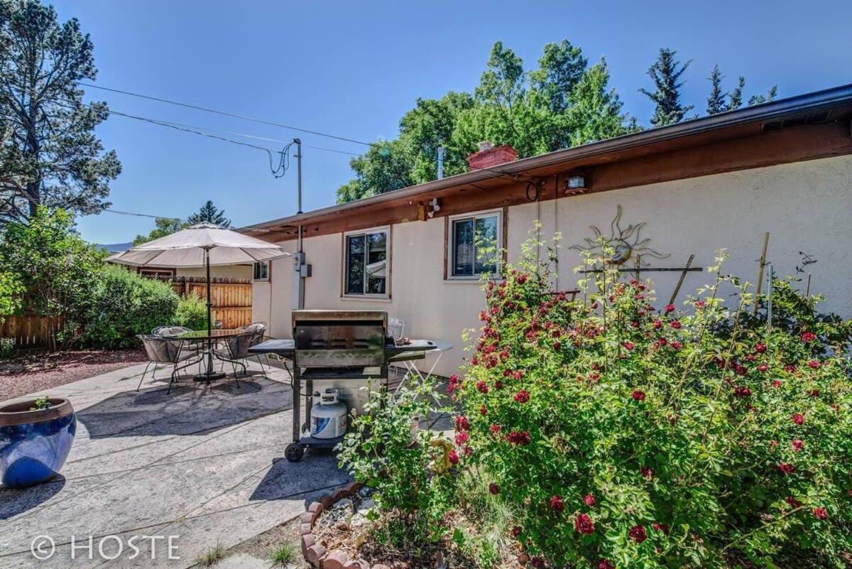 3bd Downtown Modern W Hot Tub & Grill Holiday home Colorado Springs