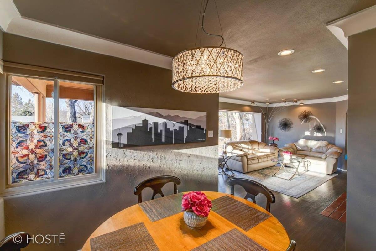 3bd Downtown Modern W Hot Tub & Grill *