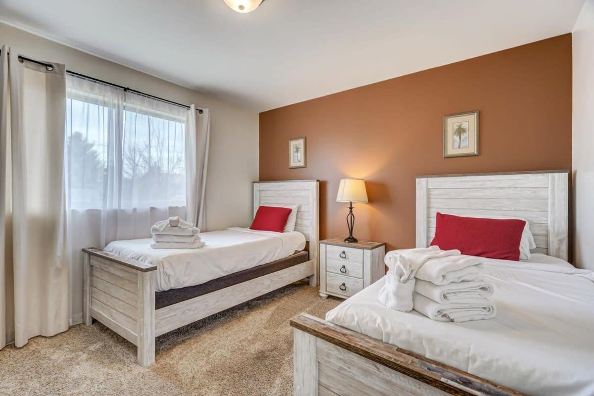 3bd Cheyenne Mountain W Hot Tub & Grill