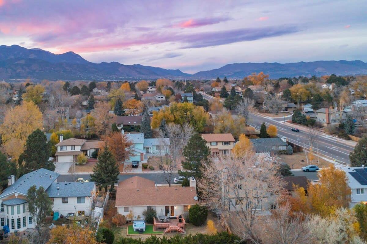 3bd Cheyenne Mountain W Hot Tub & Grill * Colorado Springs