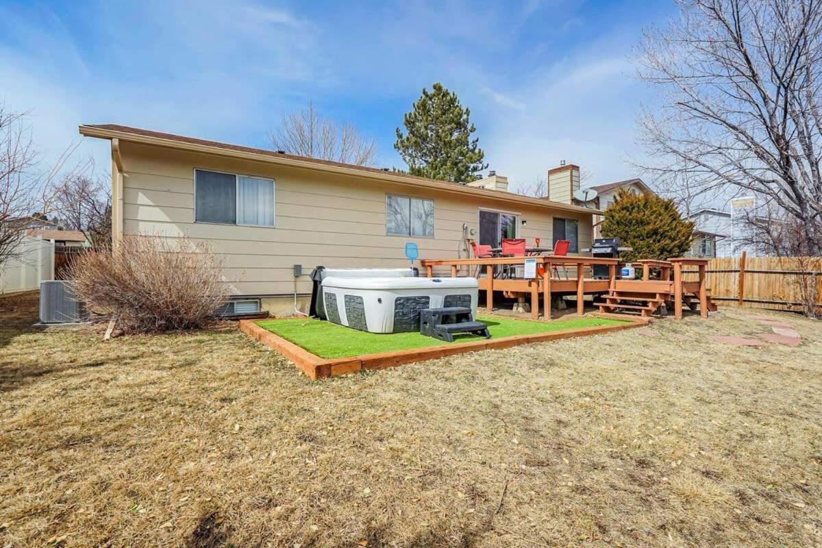 3bd Cheyenne Mountain W Hot Tub & Grill *
