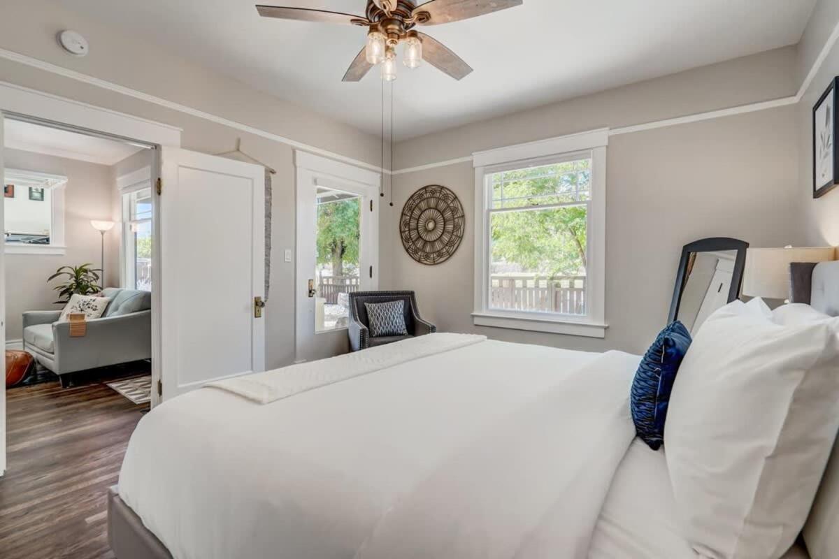 3bd Charming Large Backyard Garden *
