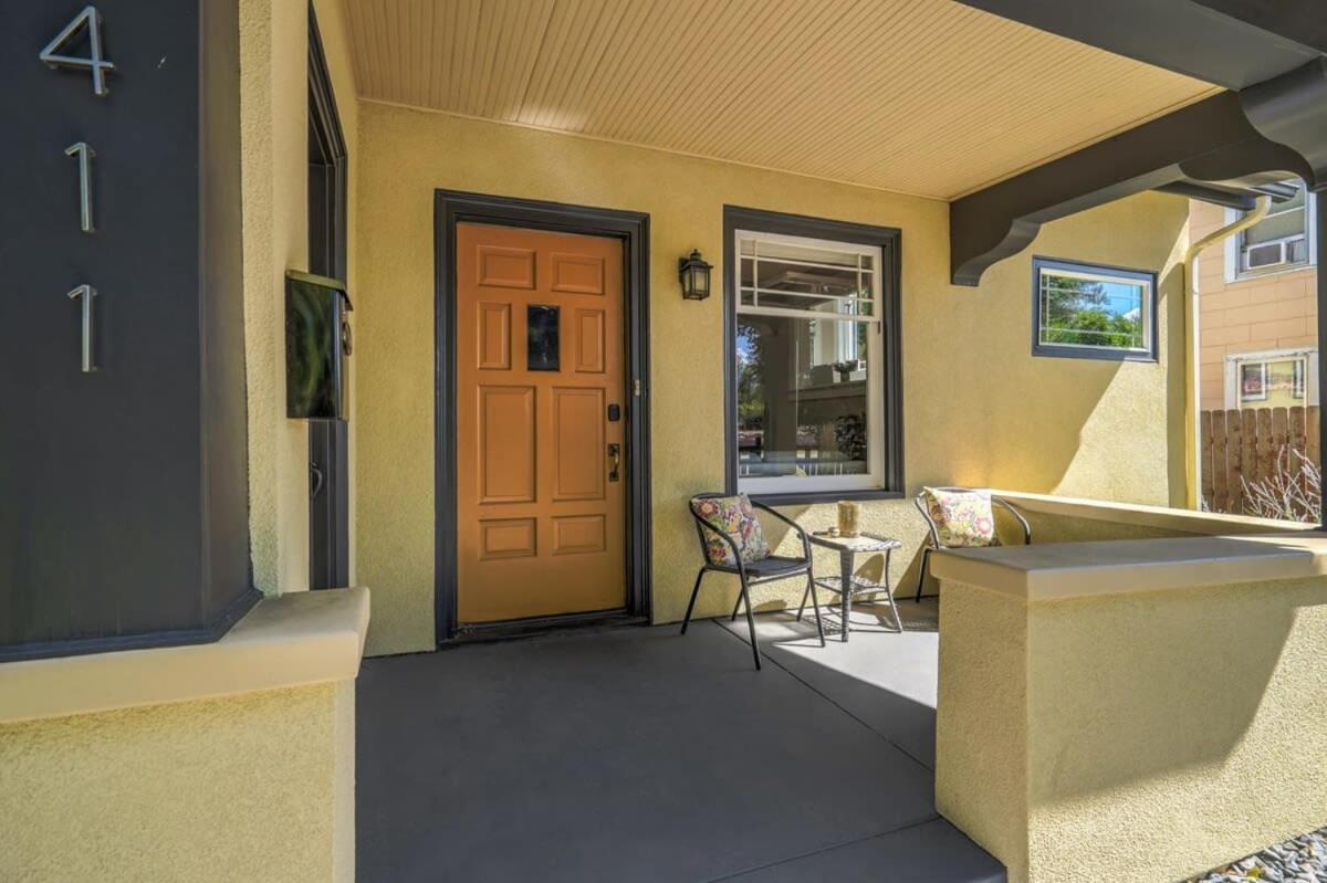 3bd Charming Large Backyard Garden