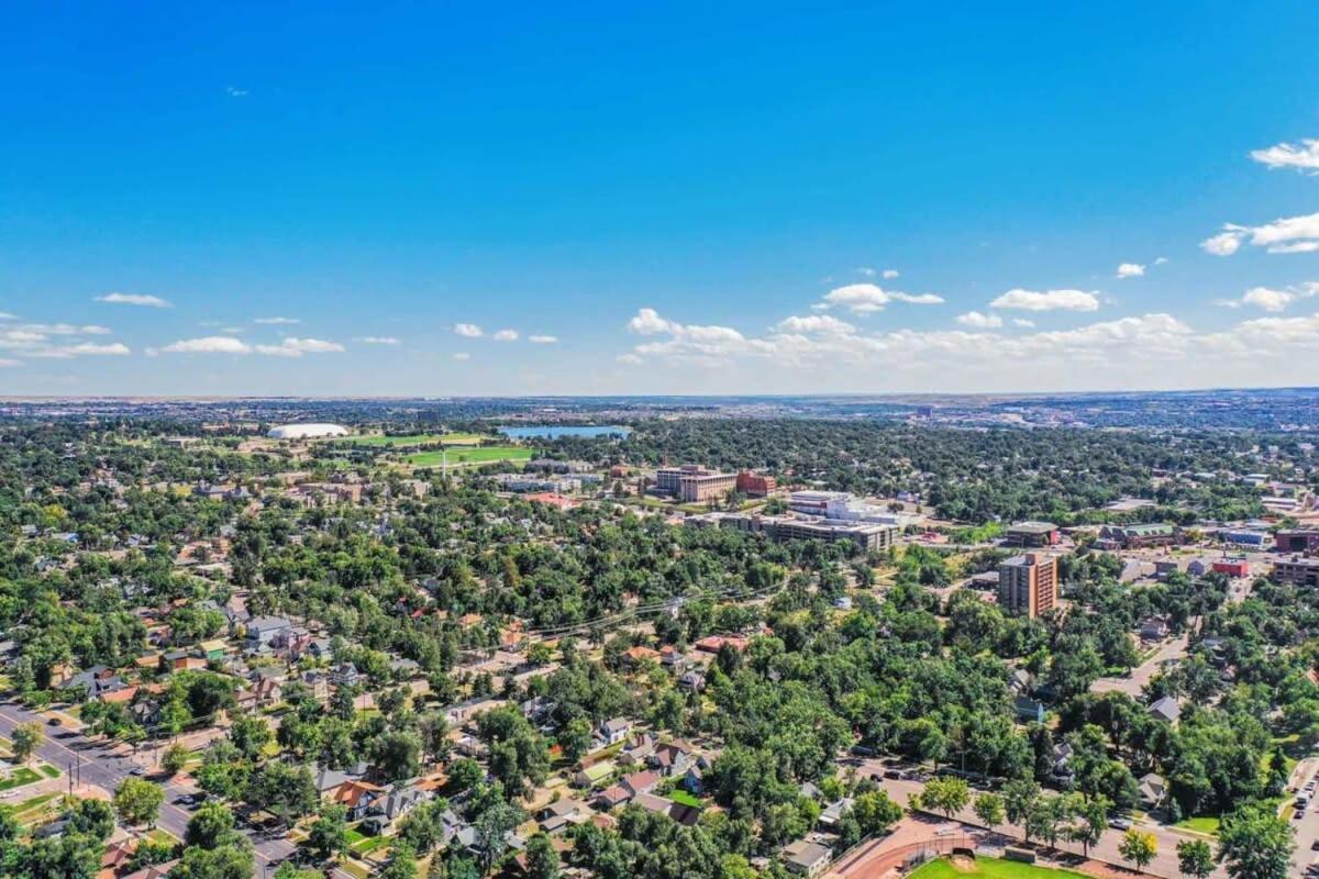 3bd Charming Large Backyard Garden * Colorado Springs