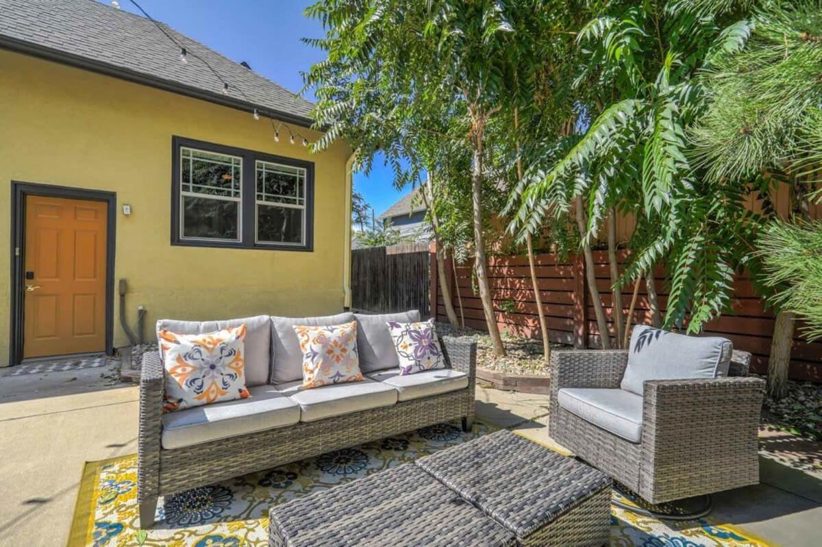 3bd Charming Large Backyard Garden Colorado Springs