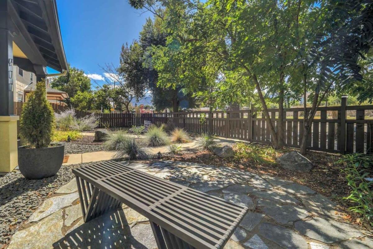 3bd Charming Large Backyard Garden *