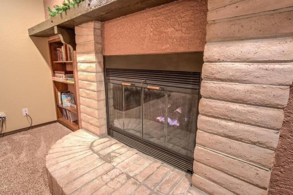 4br Near Usafa Entertain W Lg Backyard & Hot Tub Holiday home Colorado Springs