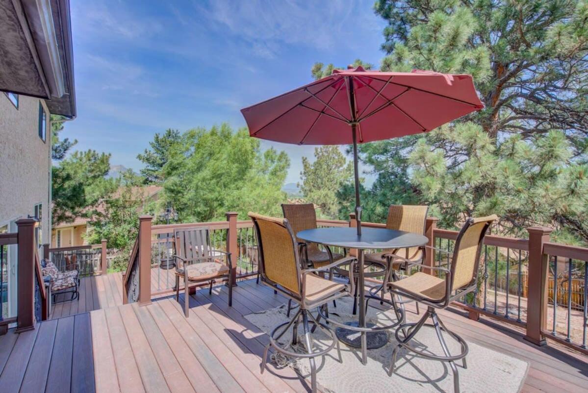 4br Near Usafa Entertain W Lg Backyard & Hot Tub Holiday home Colorado Springs