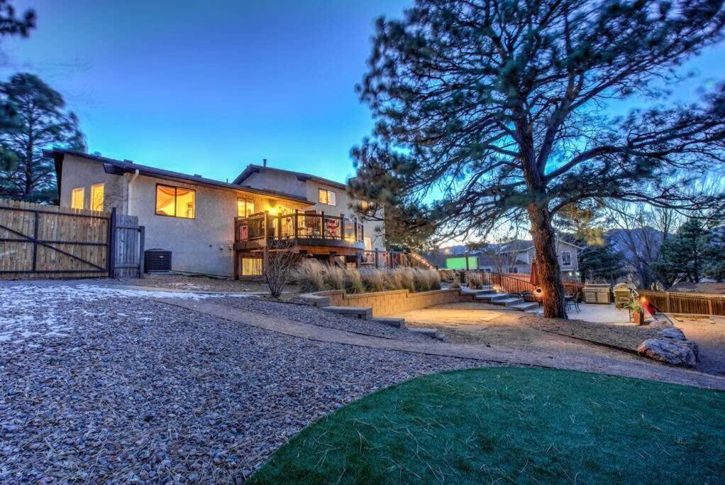 4br Near Usafa Entertain W Lg Backyard & Hot Tub Colorado Springs