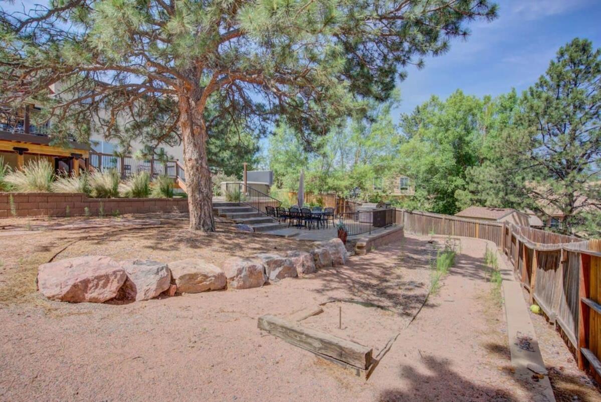 4br Near Usafa Entertain W Lg Backyard & Hot Tub Colorado Springs