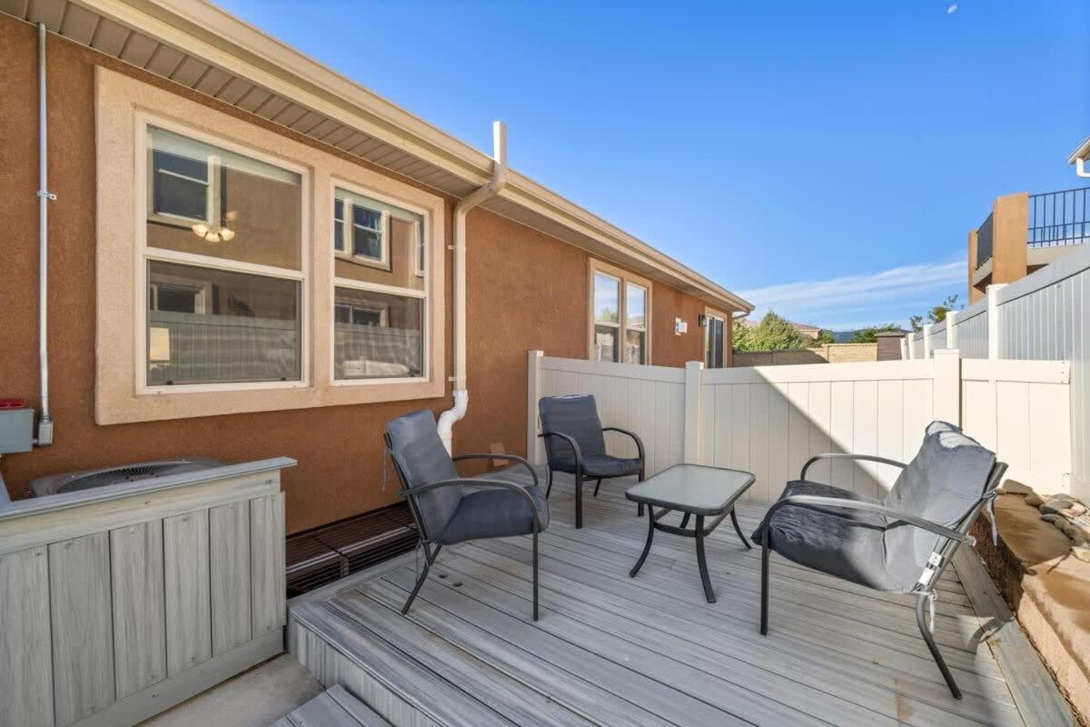 3bd Near Air Force Academy Movie Workspace And Grill *