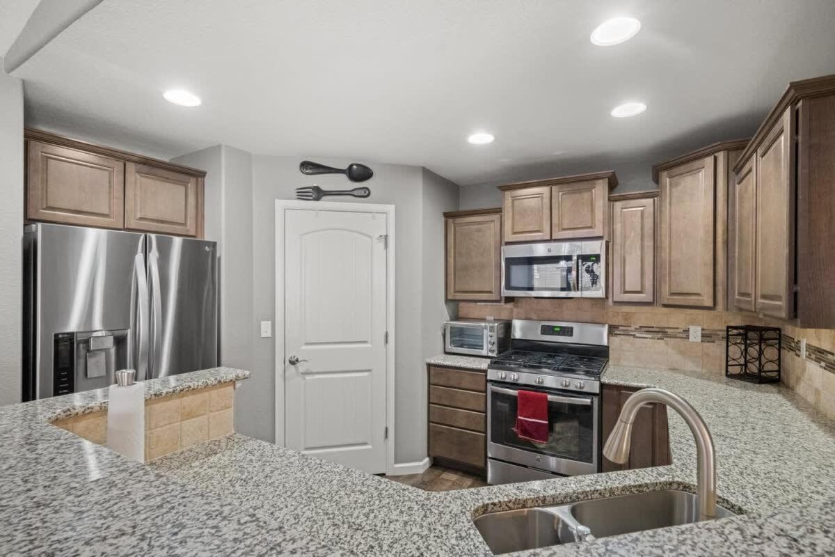 3bd Near Air Force Academy Movie Workspace And Grill Holiday home *