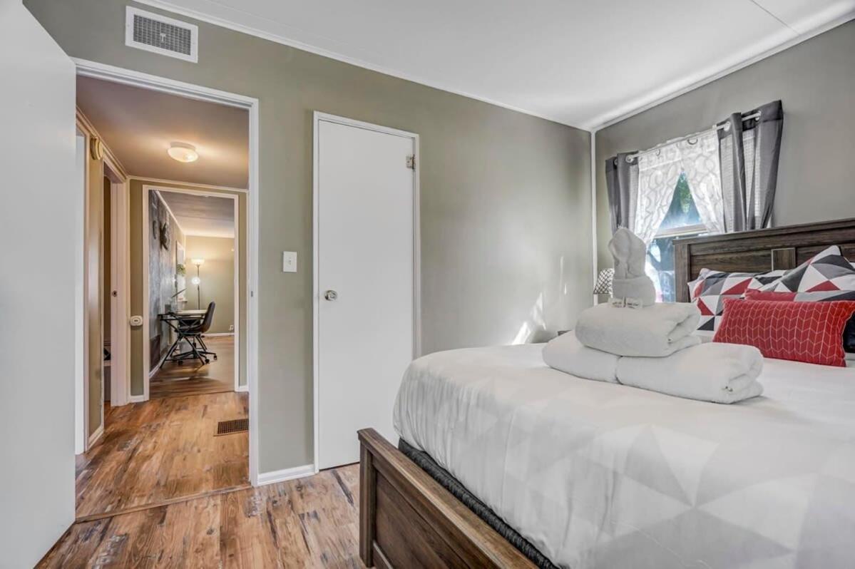 Extended Close To Broadmoor Ft Carson Usafa Holiday home *