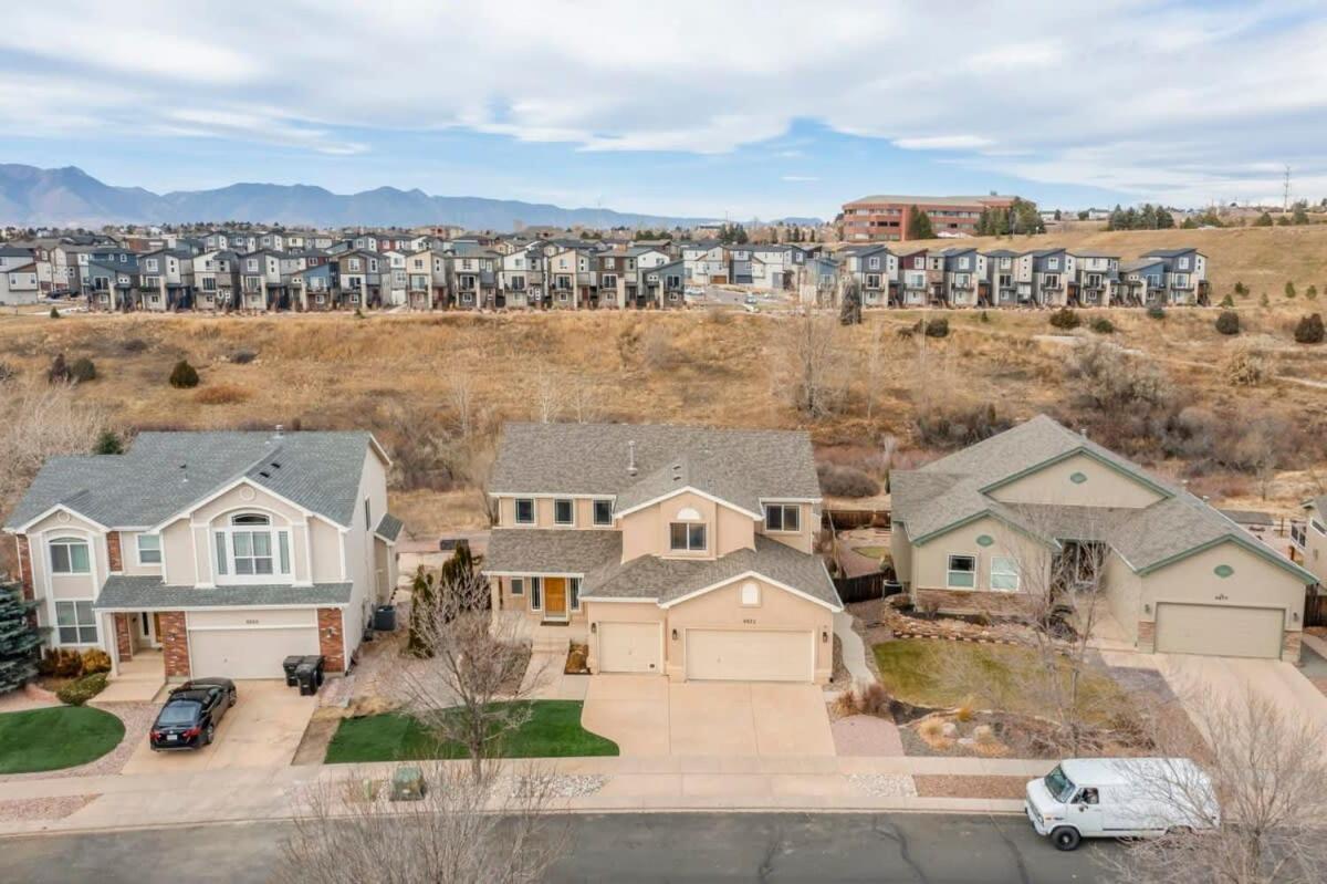 6bd Quiet Northside Mountain Views & Parks