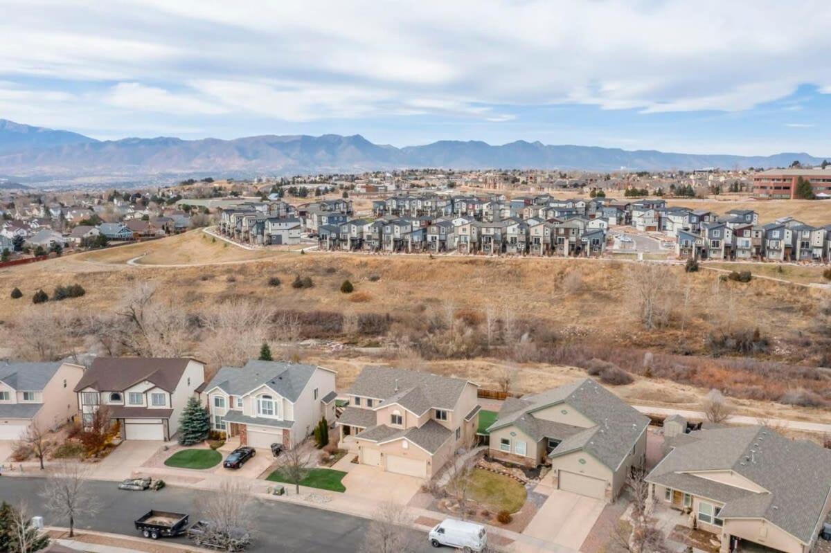 6bd Quiet Northside Mountain Views & Parks