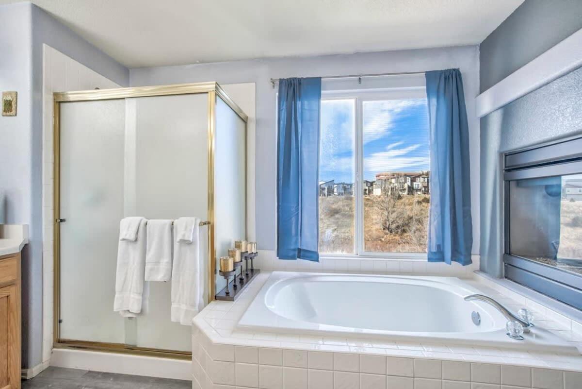 6bd Quiet Northside Mountain Views & Parks Colorado Springs