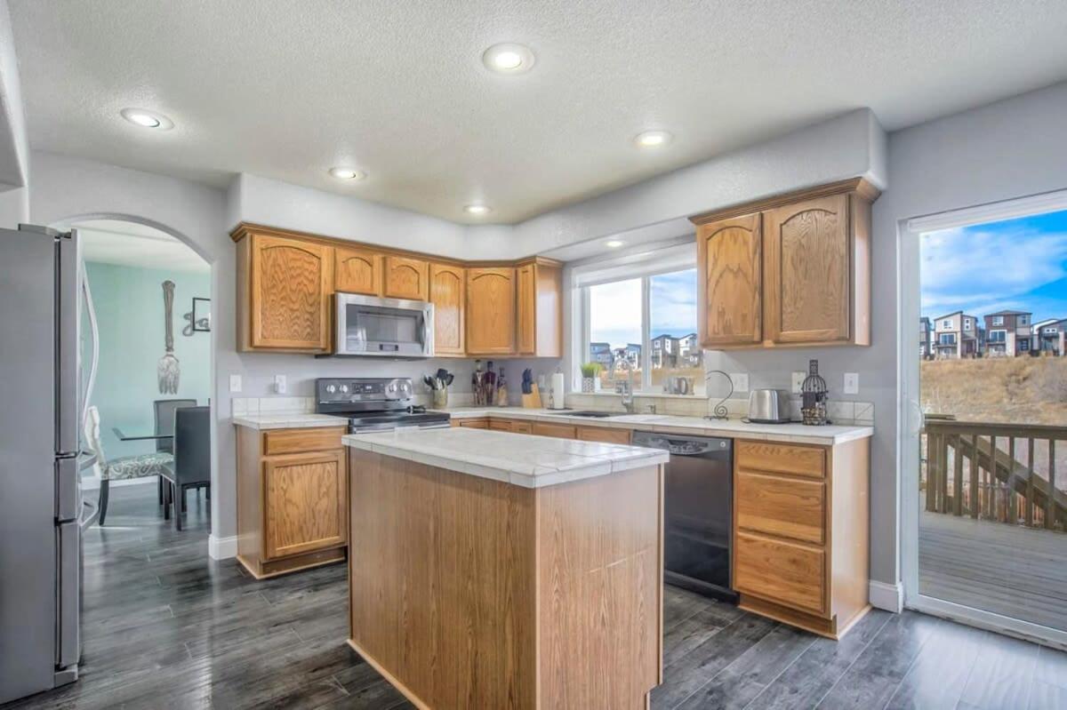 Holiday home 6bd Quiet Northside Mountain Views & Parks Colorado Springs