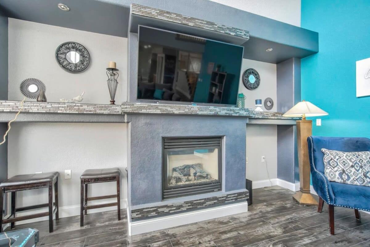 Holiday home 6bd Quiet Northside Mountain Views & Parks Colorado Springs