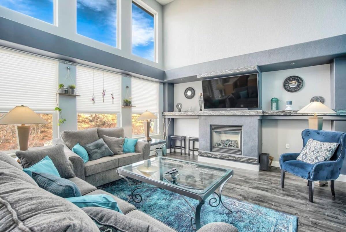 6bd Quiet Northside Mountain Views & Parks Holiday home