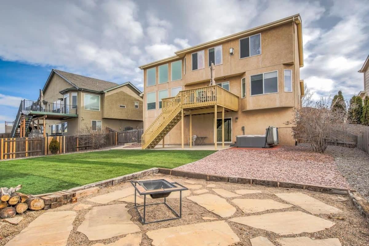 6bd Quiet Northside Mountain Views & Parks * Colorado Springs