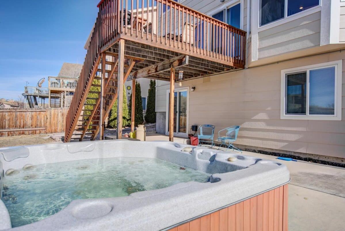 Mtn View Retreat Hot Tub Cinema Afa Nearby Holiday home