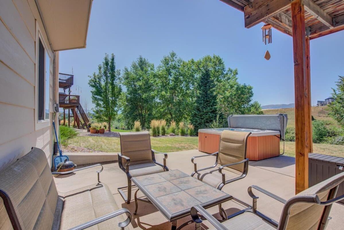 Mtn View Retreat Hot Tub Cinema Afa Nearby Holiday home *