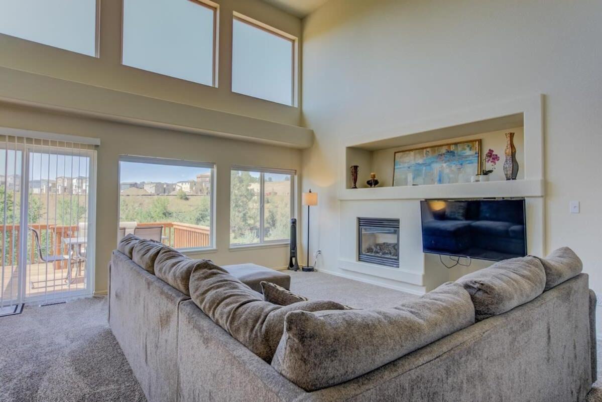 Mtn View Retreat Hot Tub Cinema Afa Nearby Holiday home *