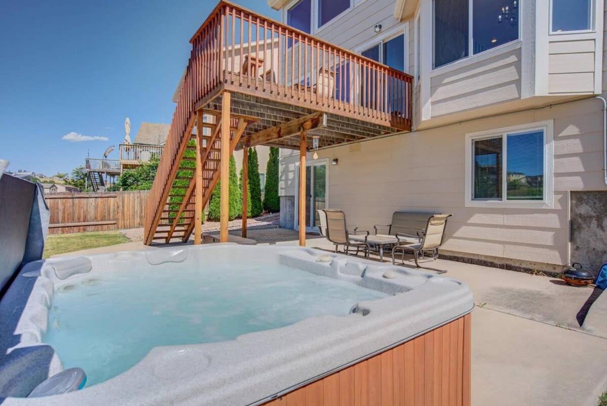 Mtn View Retreat Hot Tub Cinema Afa Nearby Holiday home Colorado Springs
