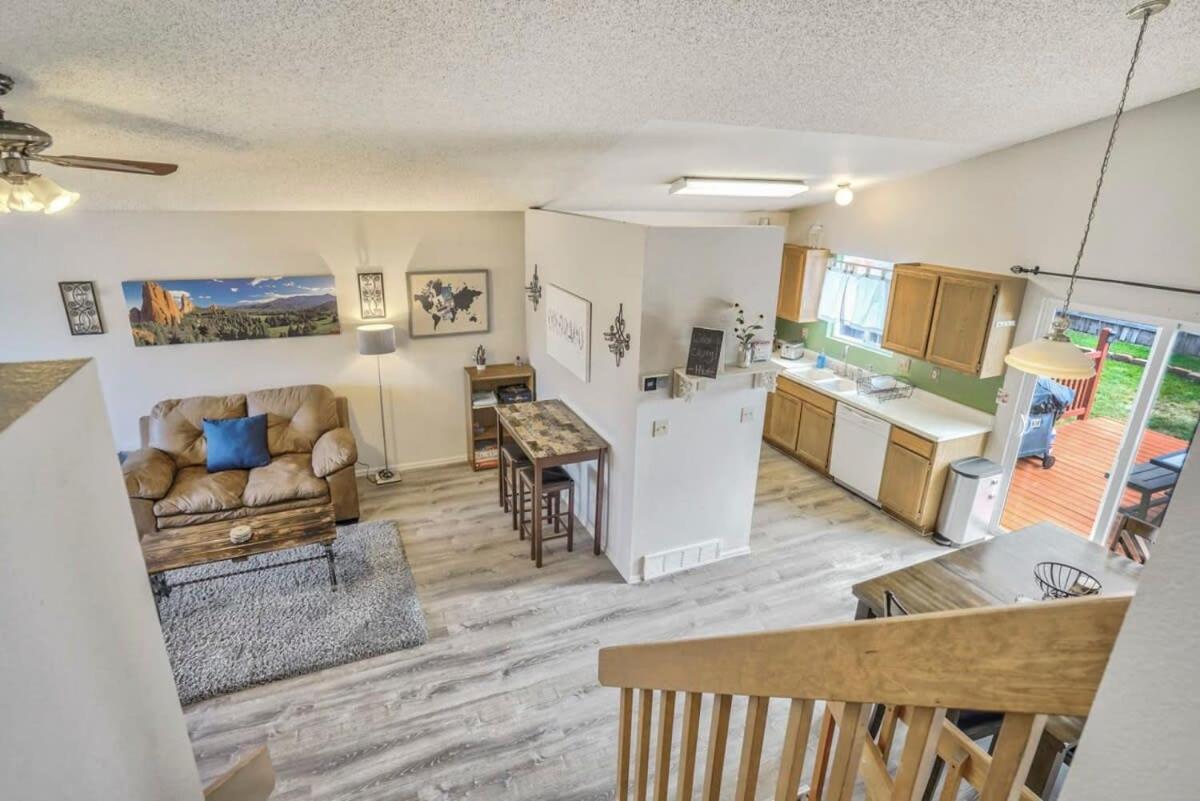 4bd Quiet Suburbs Near Carson Holiday home