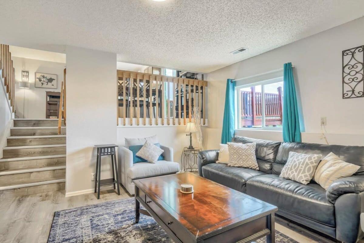 4bd Quiet Suburbs Near Carson Holiday home Colorado Springs