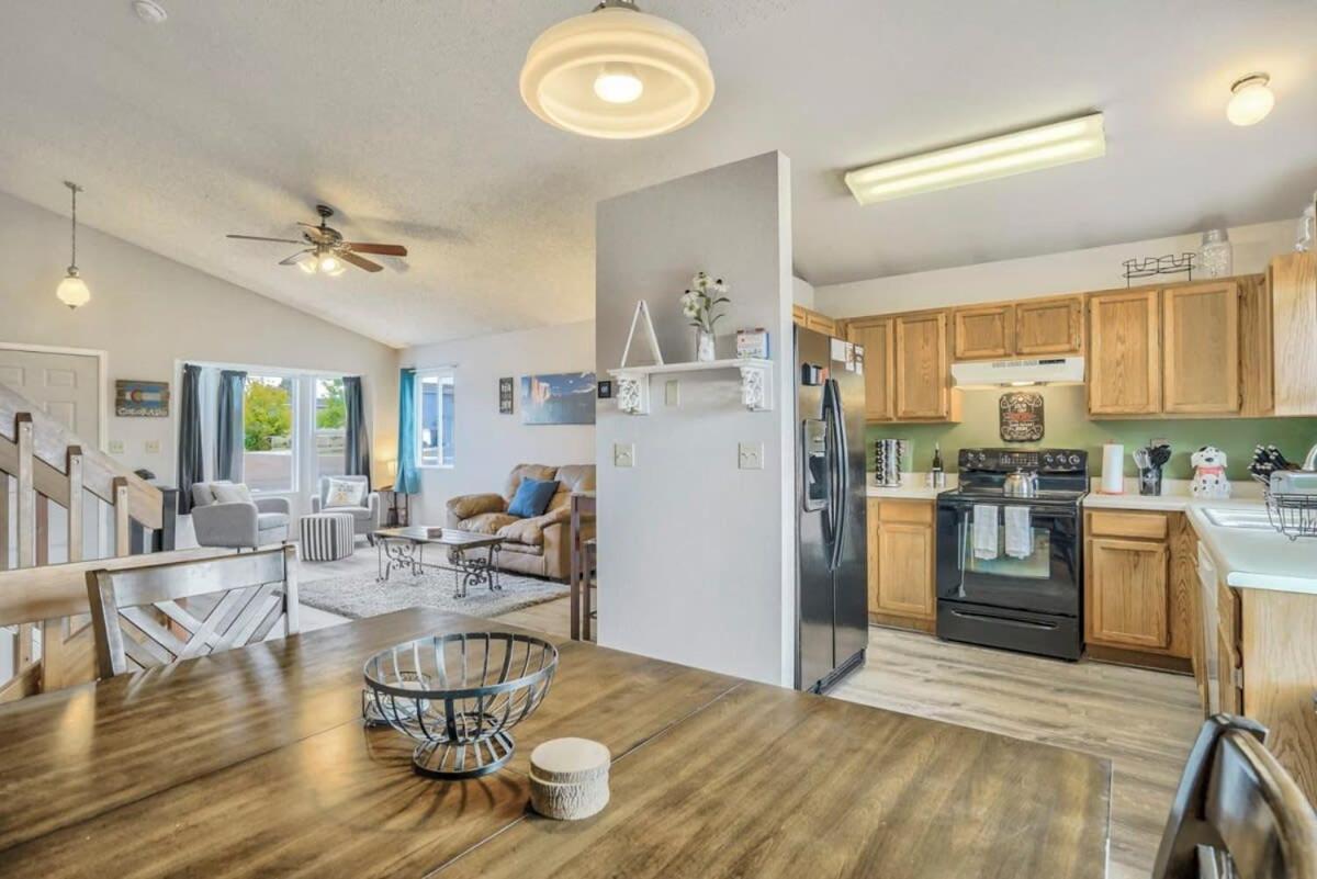 4bd Quiet Suburbs Near Carson Colorado Springs