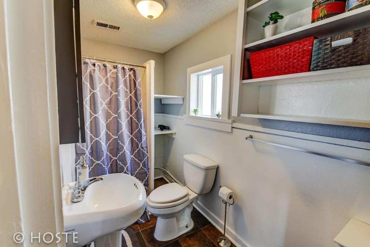 Holiday home *h* New! Downtown Newly Renovated! *