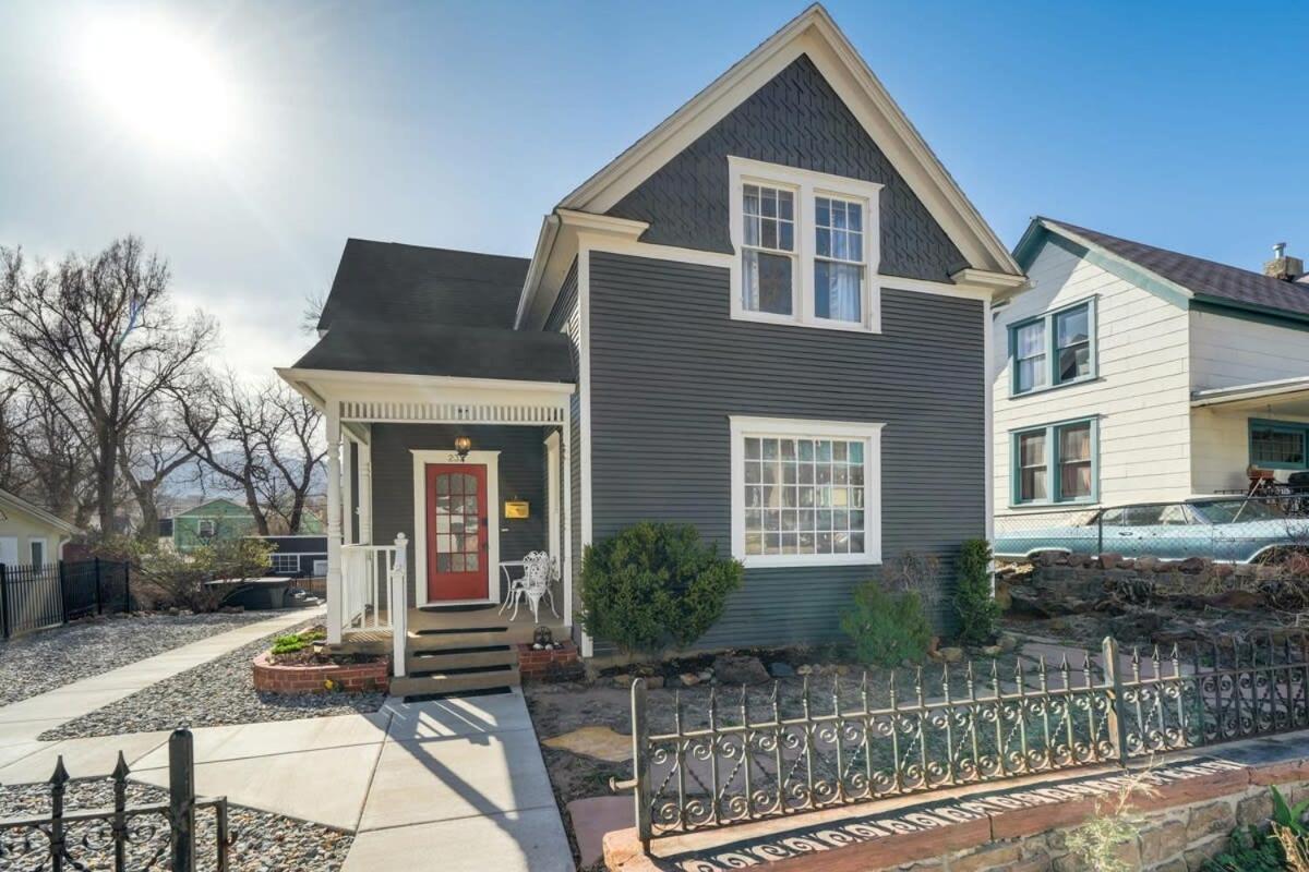 Elite Embassy Near Downtown Hot Tub & Bbq *