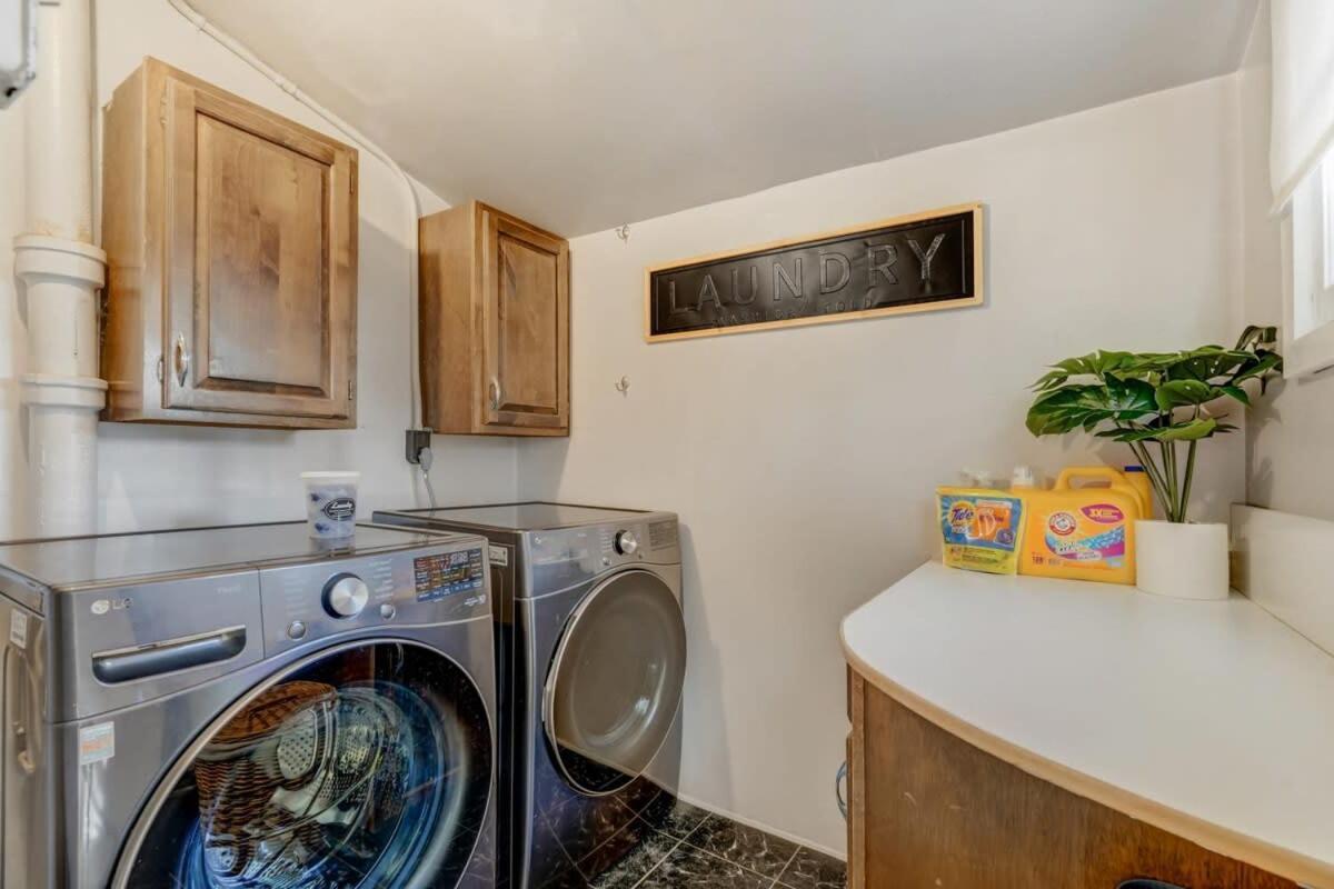 Apartment Elite Embassy Near Downtown Hot Tub & Bbq *