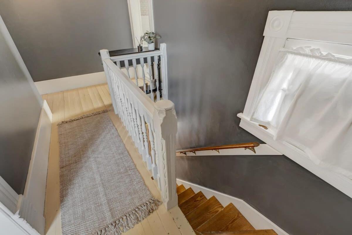Elite Embassy Near Downtown Hot Tub & Bbq Apartment *