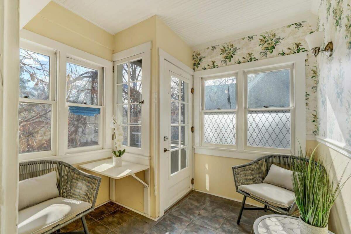 Elite Embassy Near Downtown Hot Tub & Bbq Apartment